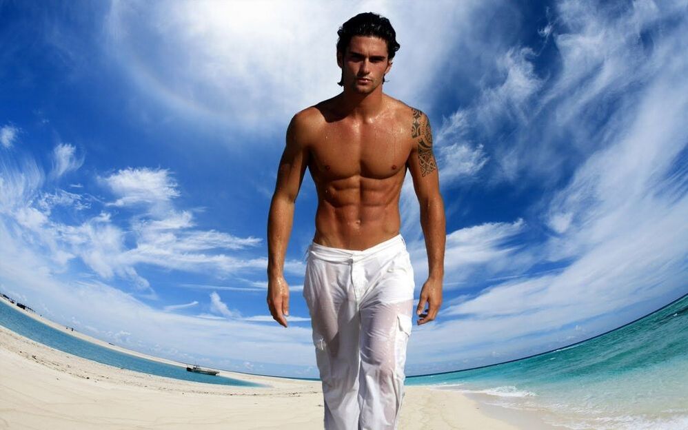 Man enlarged penis as a teenager thanks to healthy lifestyle